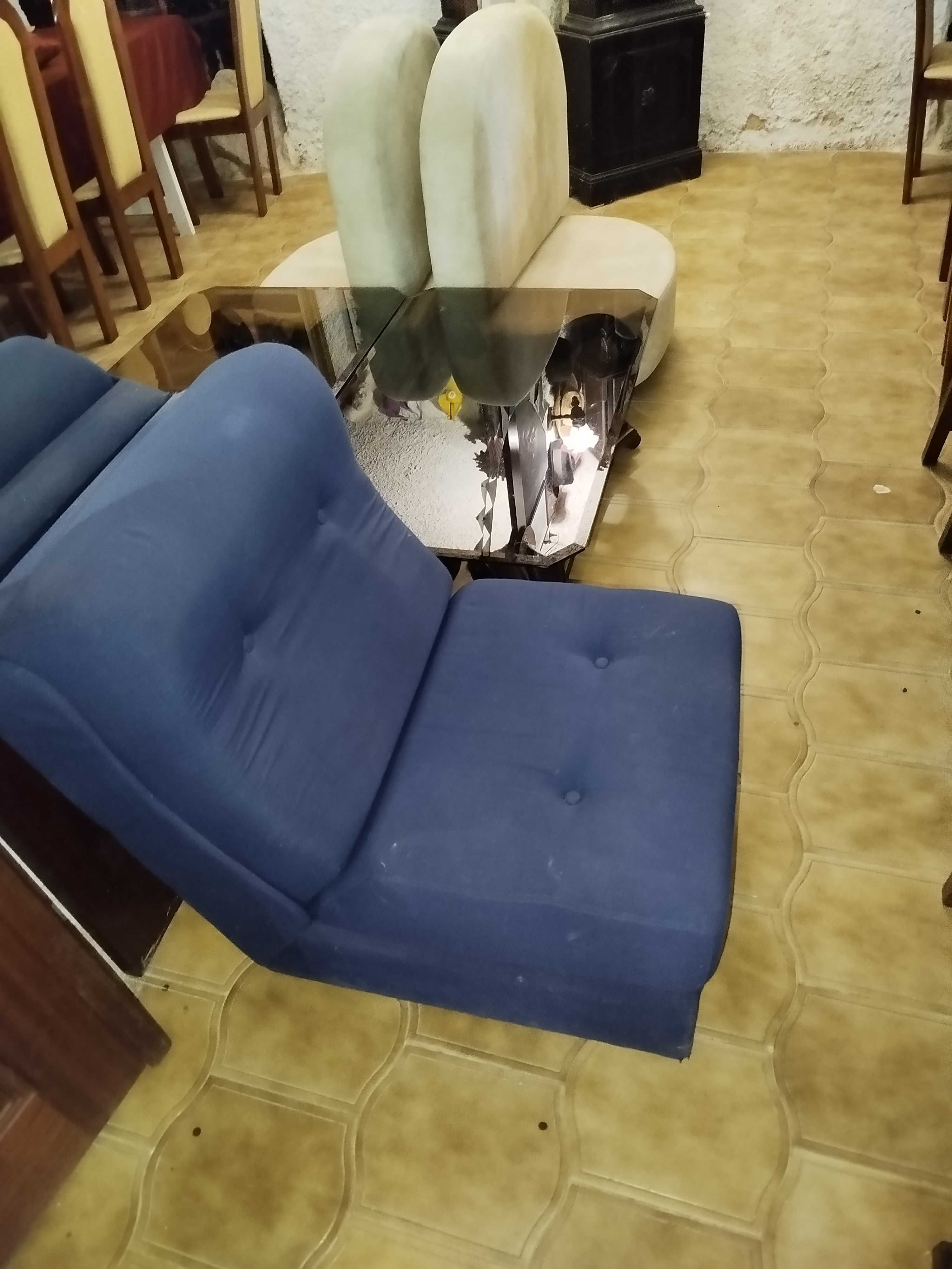 Sofá cama/desdobrável - 25 euros
