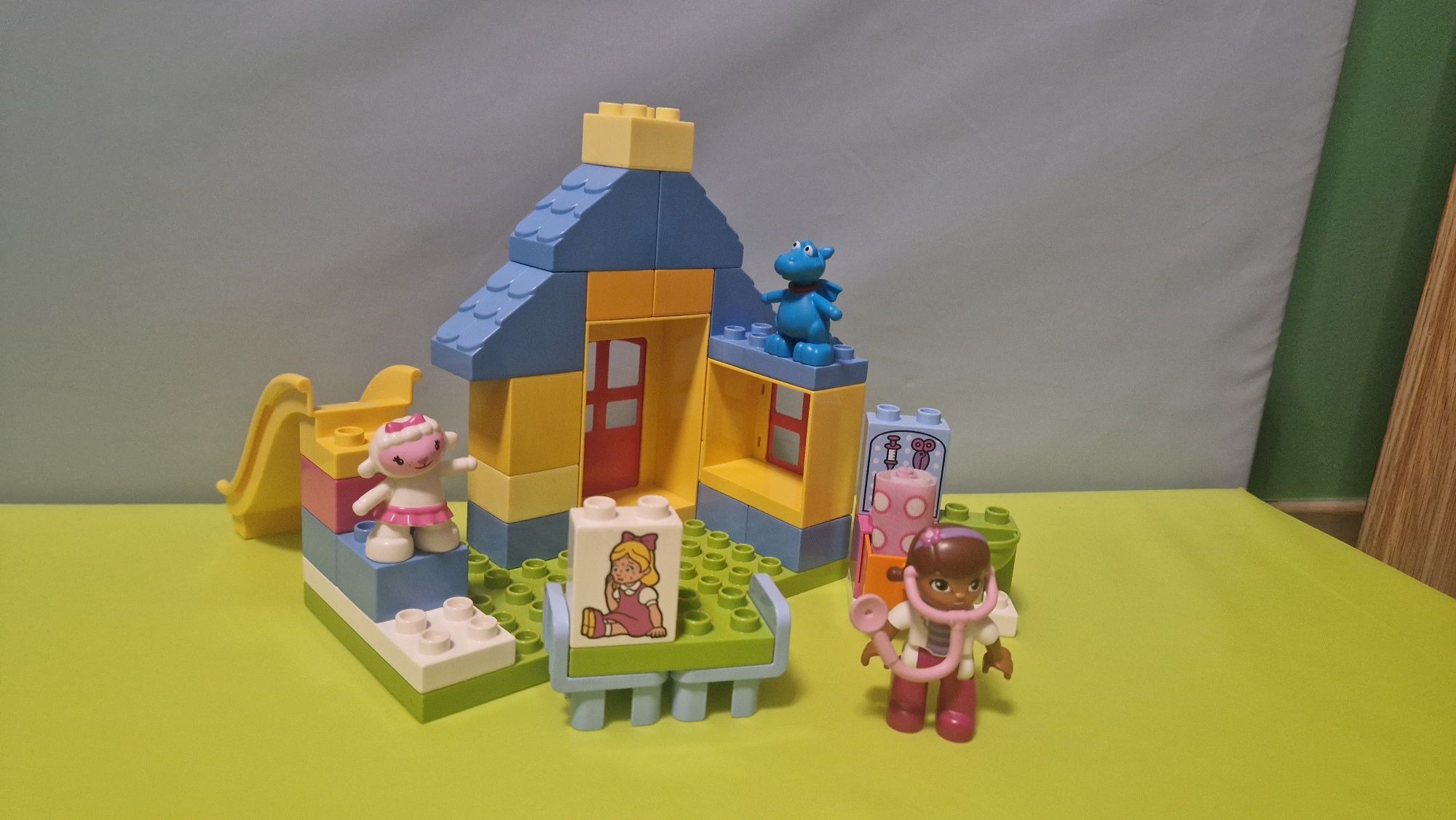 Lego Duplo 10606 Klinika dla Pluszakow Doktor Dosia
