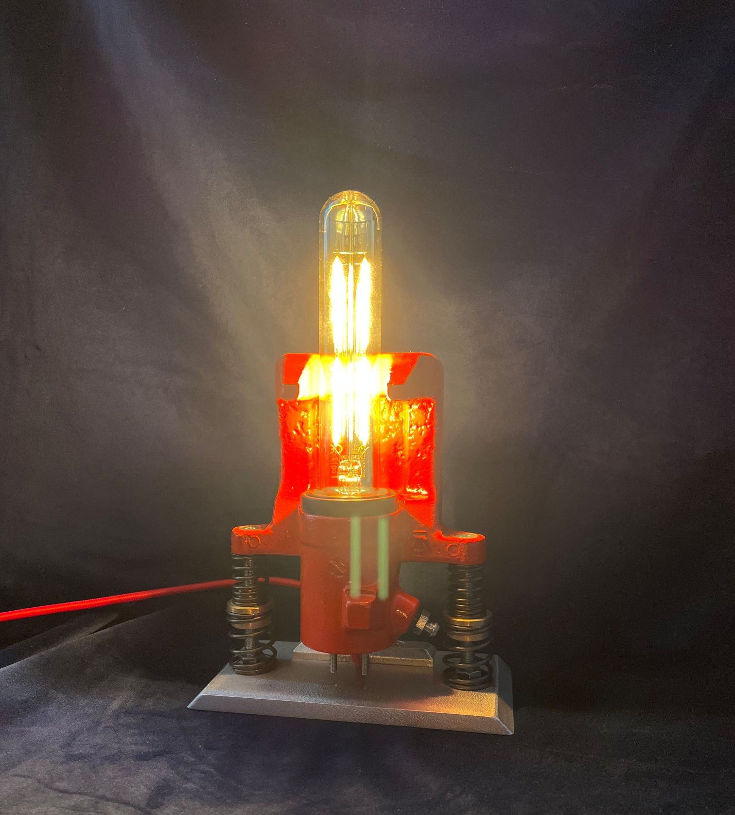 Customowa lampka nocna dla mechanika LED
