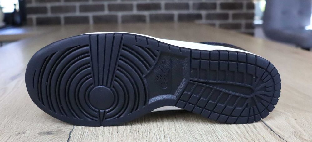 Nike Dunk Low Retro Panda skórzane sneakersy 41 ( 26 cm)