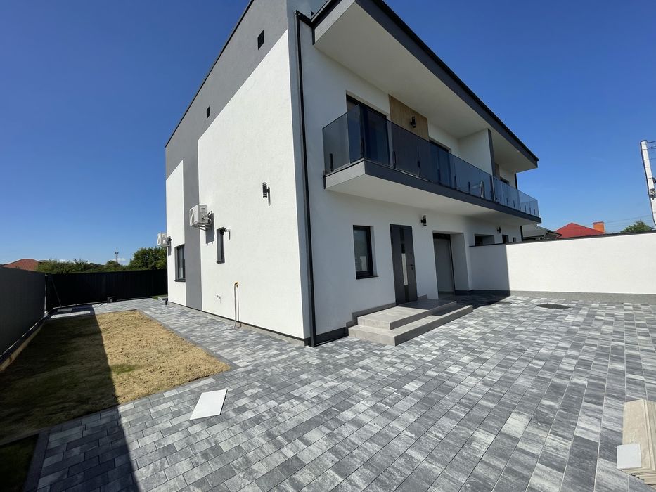 Продаж котеджу в Минай