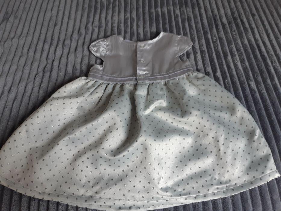 Piękna elegancka sukienka 12-18 miesięcy