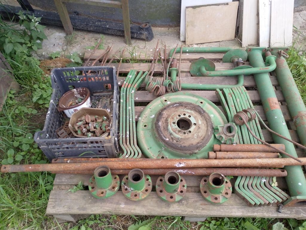 Ramię przetrząsarka Deutz-Fahr kh 500 i inne części os zębatka piasta