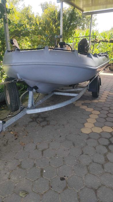 Barco Whaly 370 com motor Tohatsu