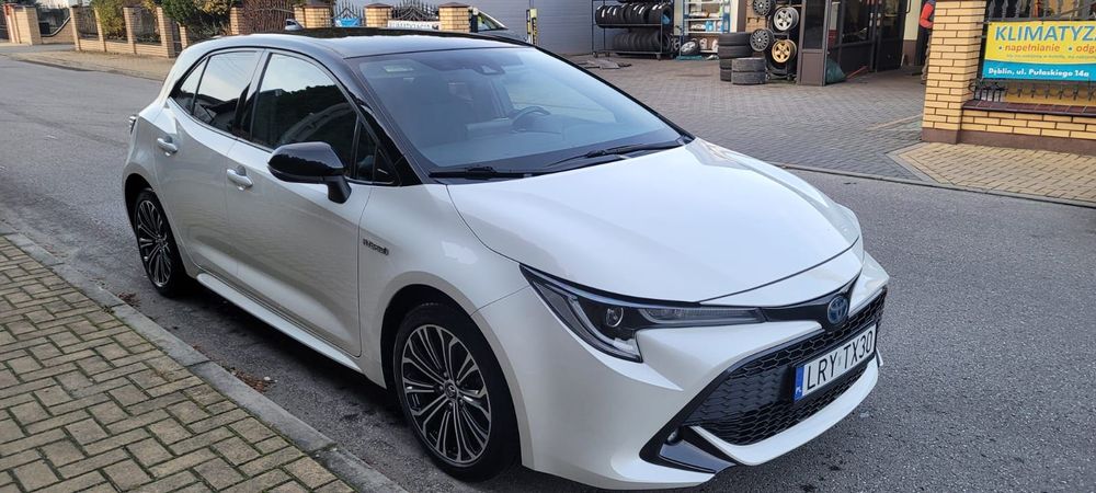 Tojota Corolla 1.8 hybryda