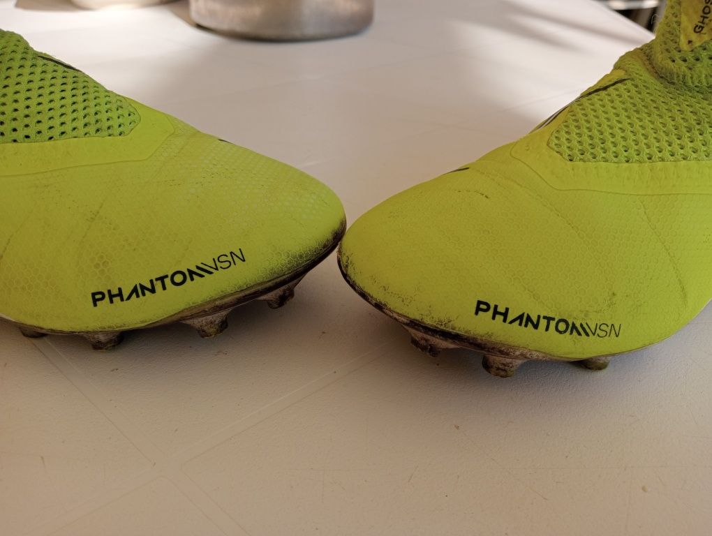 Chuteiras Nike Phantom VSN 35