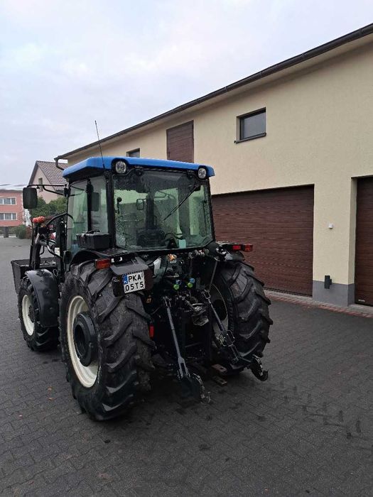 traktor ciągnik new holland t4 td4 65  z turem ładowaczem czołowym
