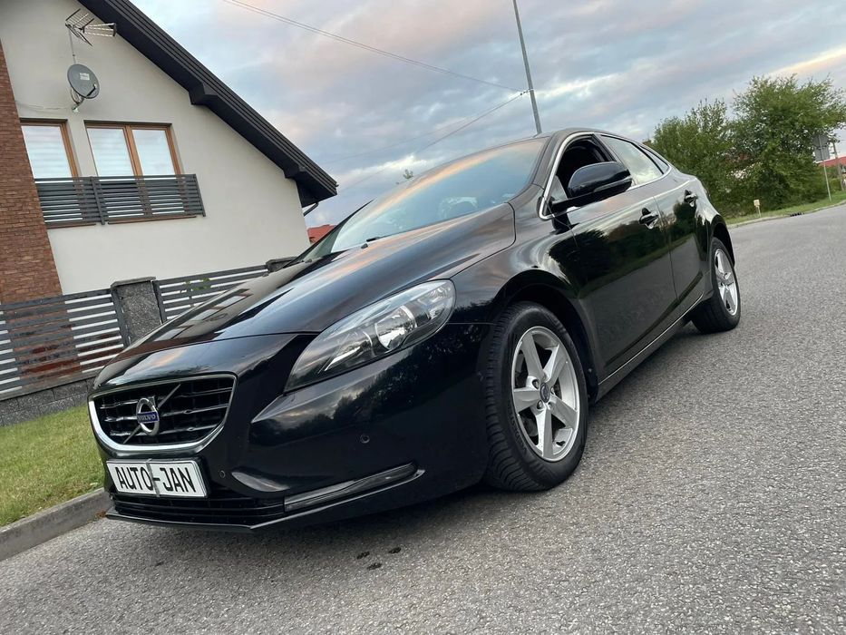 Volvo V40 1.6d 115KM Ledy Kamera Tempomat Duża Navi Virtual Kokpit Pdc Serwis