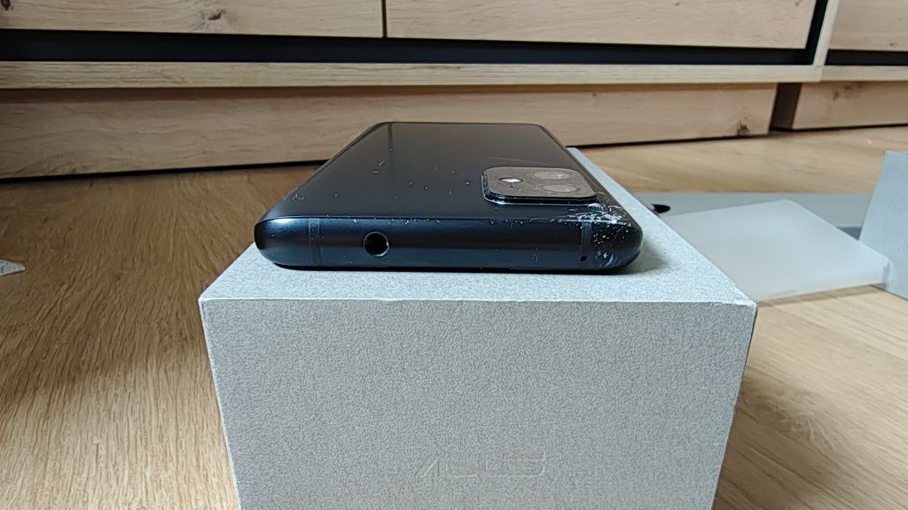 Asus zenfone 8 8/128 czarny