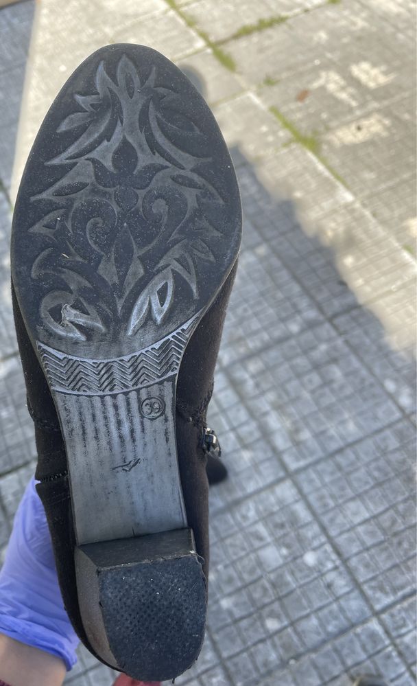 Botas pretas C&A