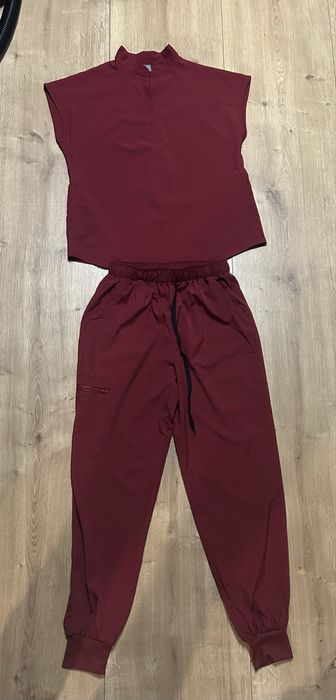 Scrubs damski bluza i spodnie medyczne bordowy