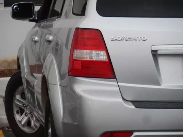 Авторозбірка Kia Sorento 2003-2009 2.5 d4cb запчастини Кіа Соренто киа