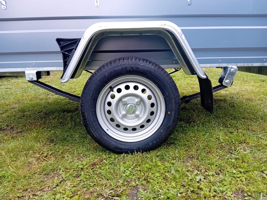 Sprzedam przyczepkę samochodową Fracht 230x125 RESOR-CAŁA SPAWANA