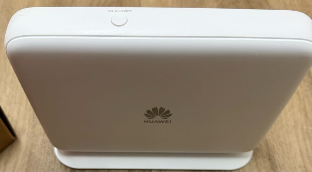 Router Wi-Fi 7 / Repetidor - Huawei OptiXstar K732