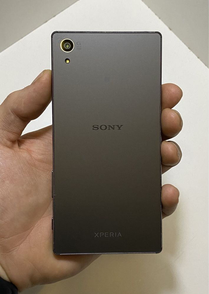 Телефон Sony Z5 e6653 3/32GB ip65/ NFC