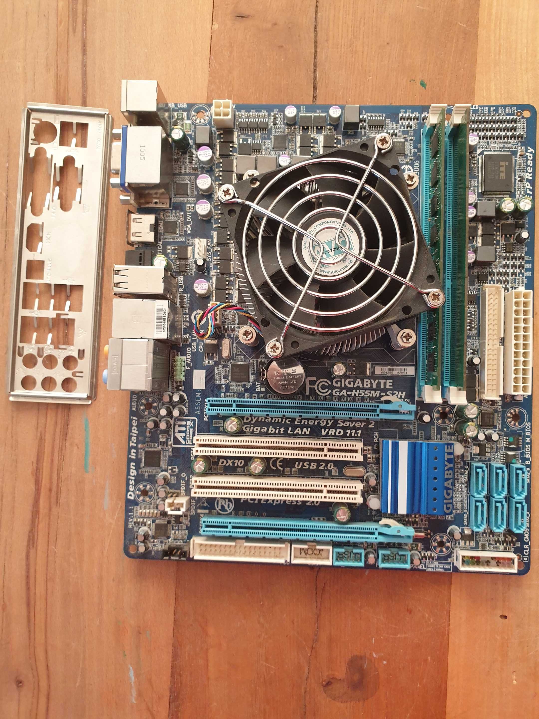 Gigabyte GA-H55M-S2H, i3 540, 6gb ram