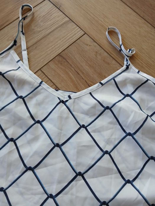 Top na ramiączkach Asos 10