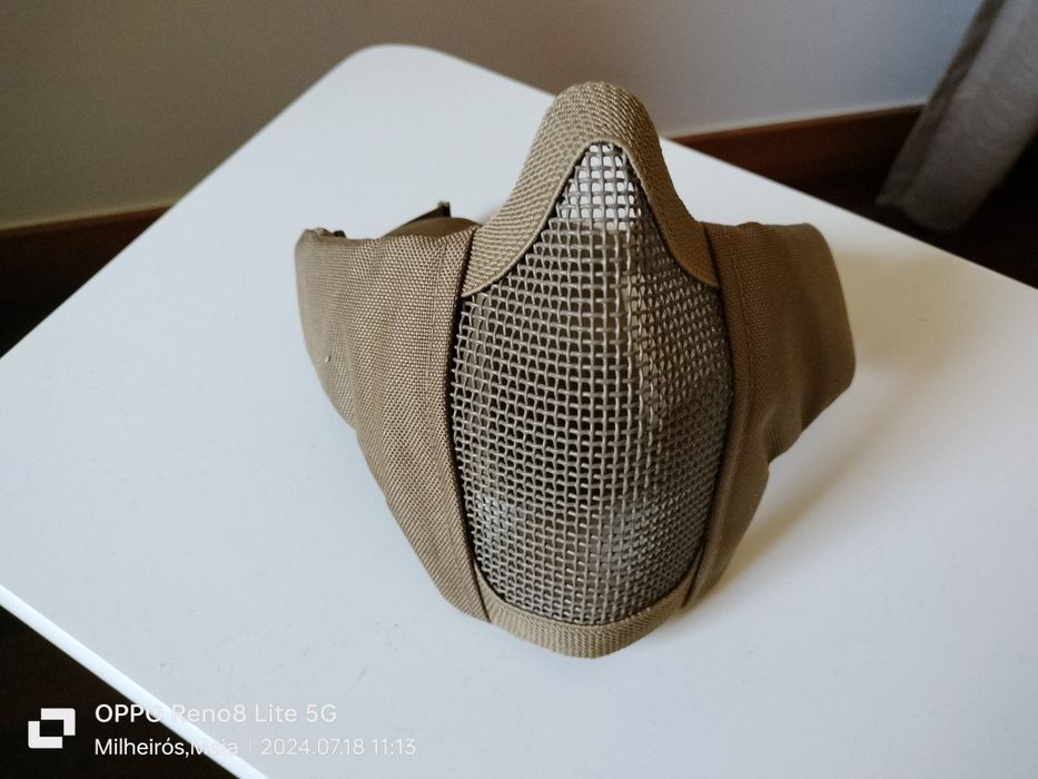 2 Máscaras de proteção para paintball,com lenços de equipa