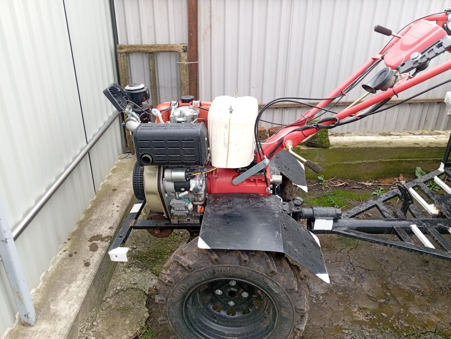 Продам мото блок зубр 9 кс