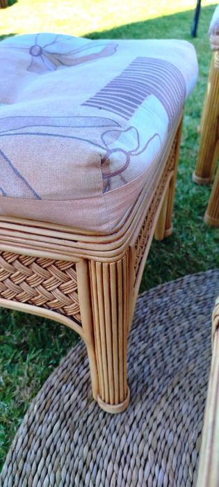 Conjunto Mesinha de estar/jardim c/ 4 bancos