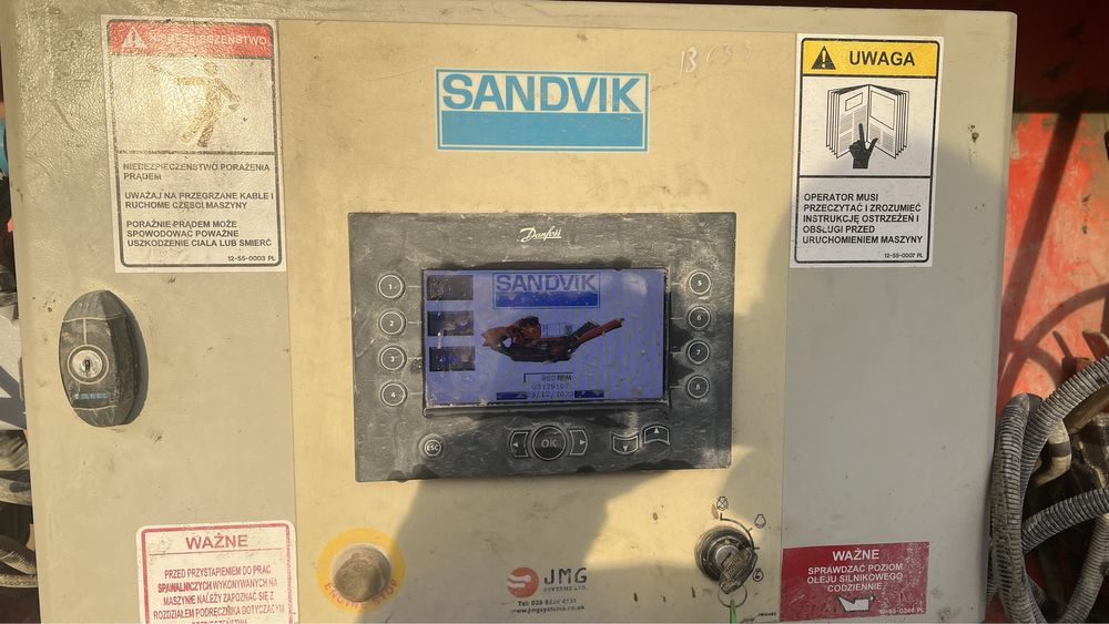 Kruszarka stożkowa Sandvik QH 330 maxtrak 1000