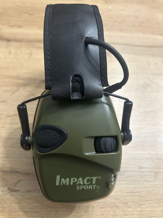 Навушники активні непошкоджені 500 грн