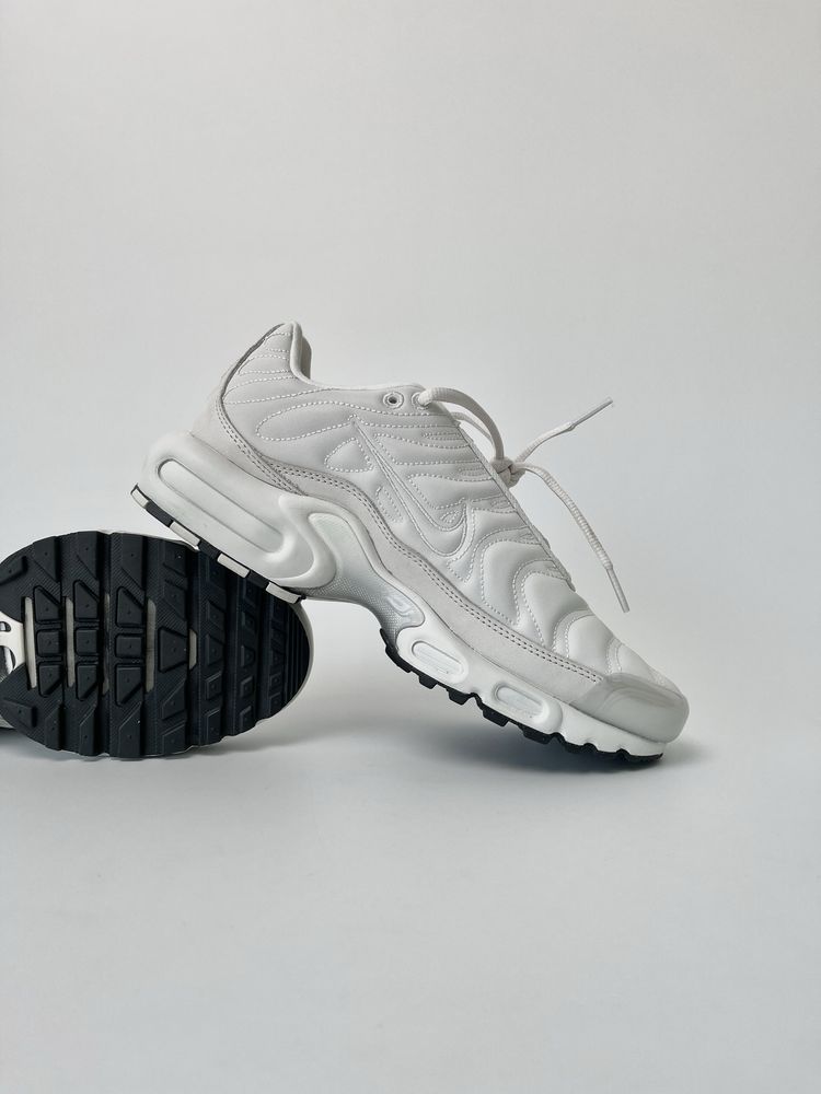 Оригинал Nike Air Max Plus Platinum Tint (FZ4342 001) оригинальние тн