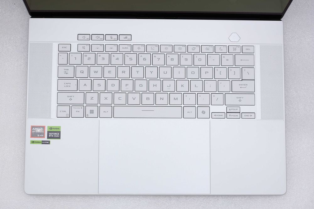 Ноутбук ASUS ROG Zephyrus G16 AMD Ryzen AI 9 HX 370 32Gb 2Tb RTX4070