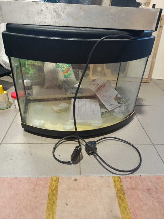 Vendo aquário completo