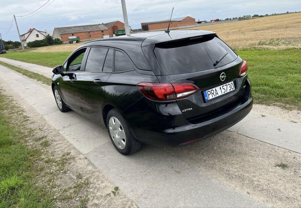 OPEL Astra V Sports Tourer 1.6 CDTI 2018 rok