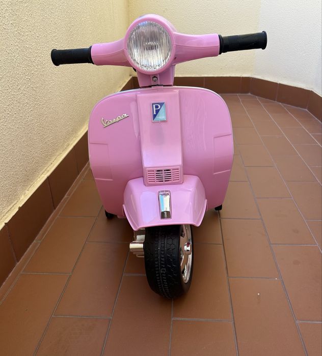 Mota vespa criança