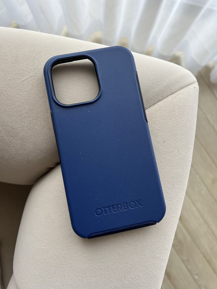 Nowe etui case MagSafe marki OtterBox do Apple iPhone 13 Pro Granatowy