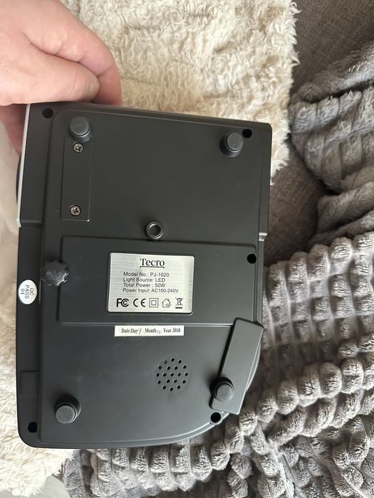 Мультимедійний проектор Tecro PJ-1020