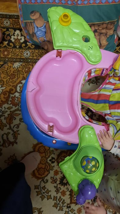 Віддам безкоштовно ходунці