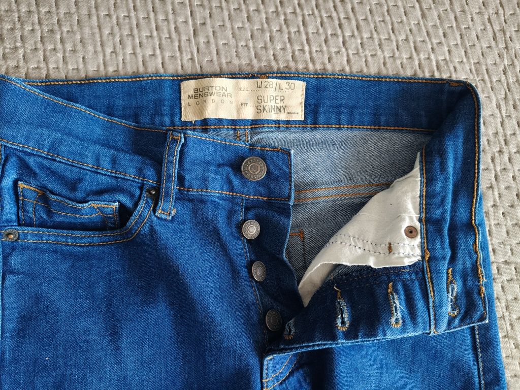 Długie spodnie jeansowe rurki skinny 28 M