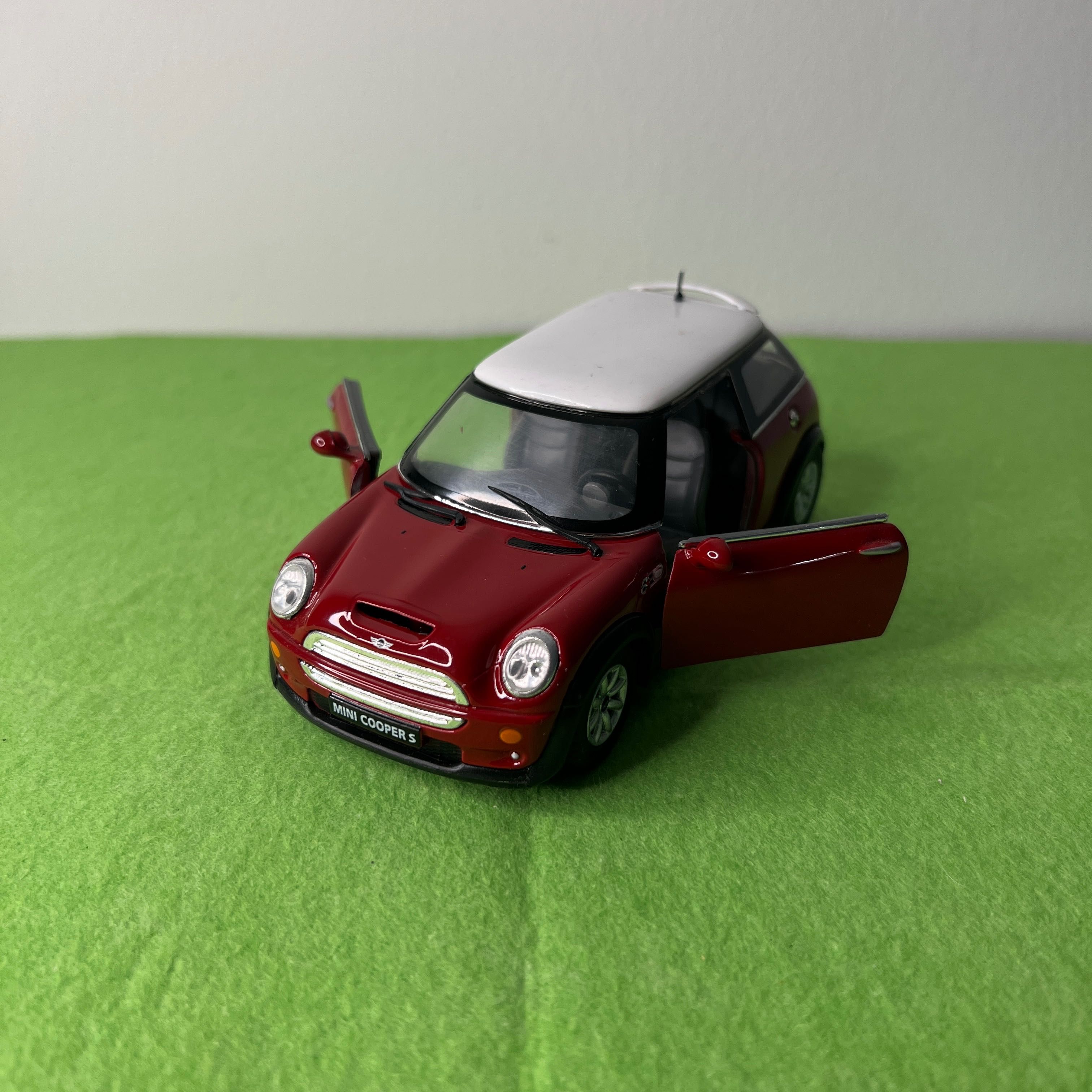 Mini Cooper S – Kinsmart 1:28 Como Novo