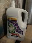 Ariel zel do prania