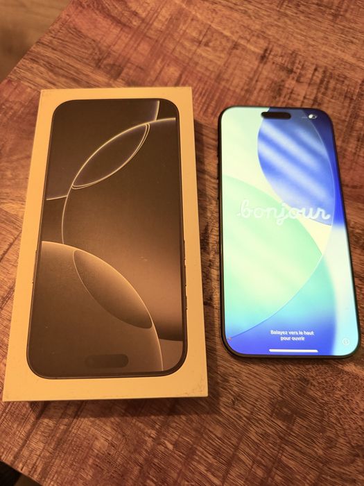 Iphone 16 pro max - używany