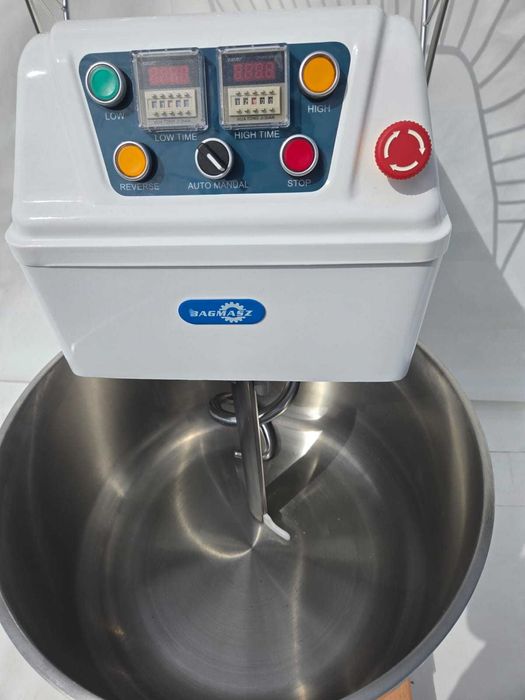 Mieszałka spiralna,mikser,mieszałka,miesiarka do ciasta,robot, HS80