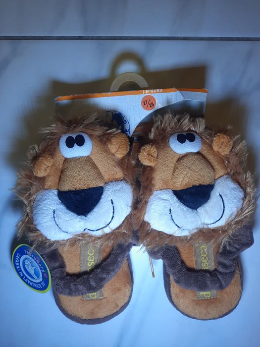 Тапки дитячі нові