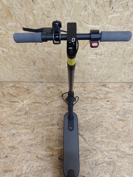 Hulajnoga elektryczna Xiaomi MI ESSENTIAL stan jak NOWA 50km