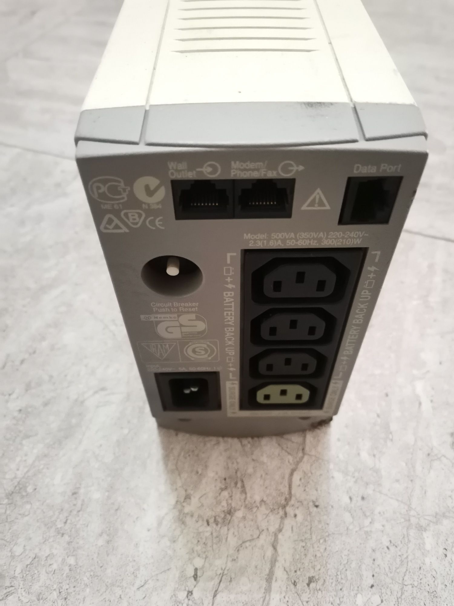 Бесперебойник ИБП APC Back UPS CS500