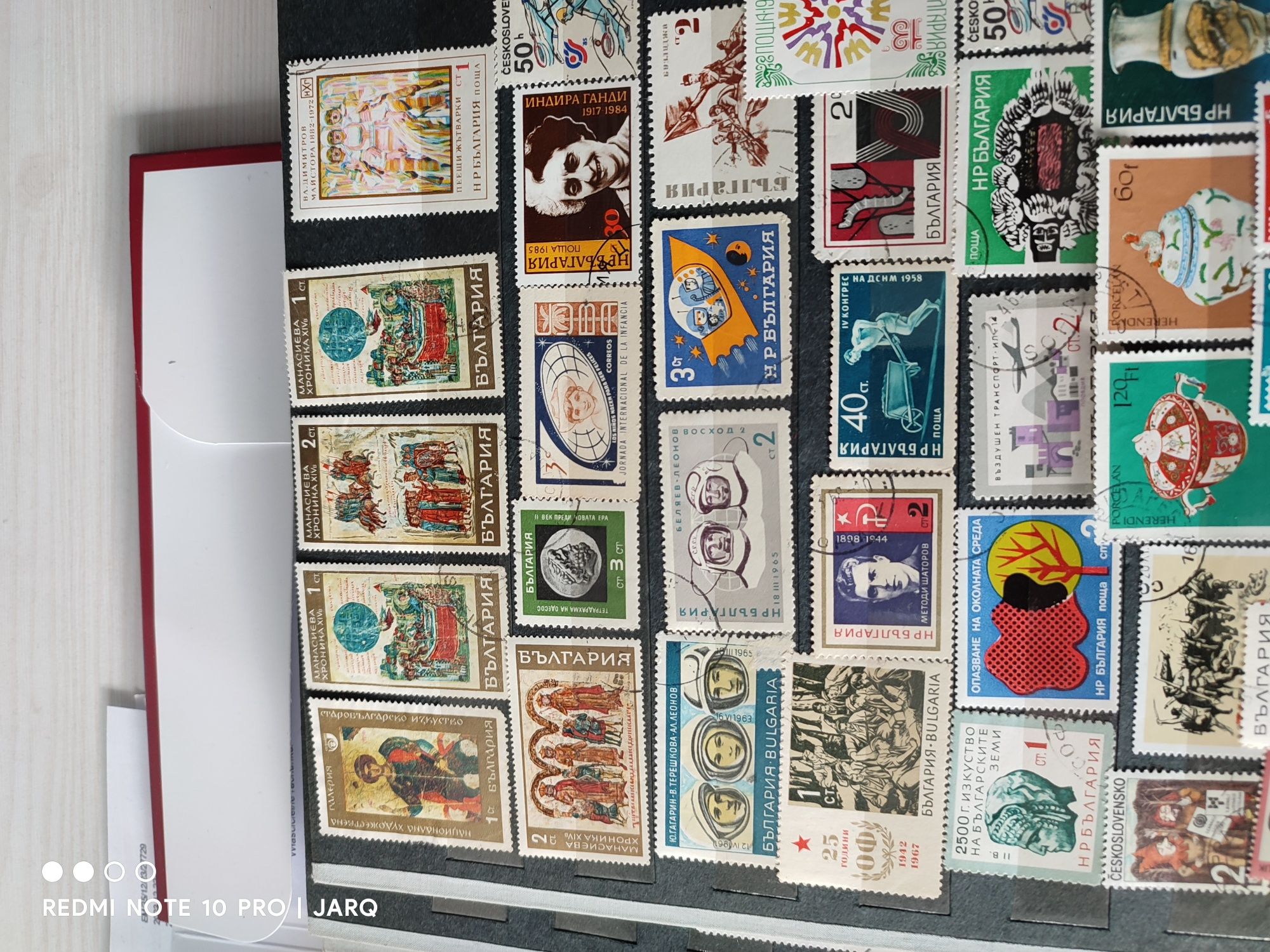 Duży klaser 800 znaczków likwidacja kolekcji