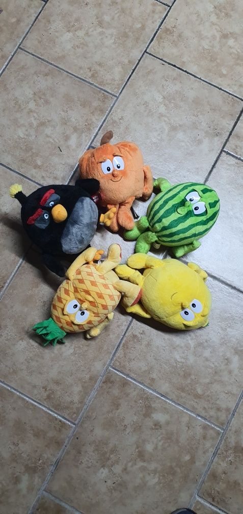 Varios peluches...