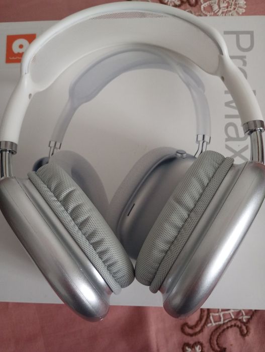 Продам навушники блютуз