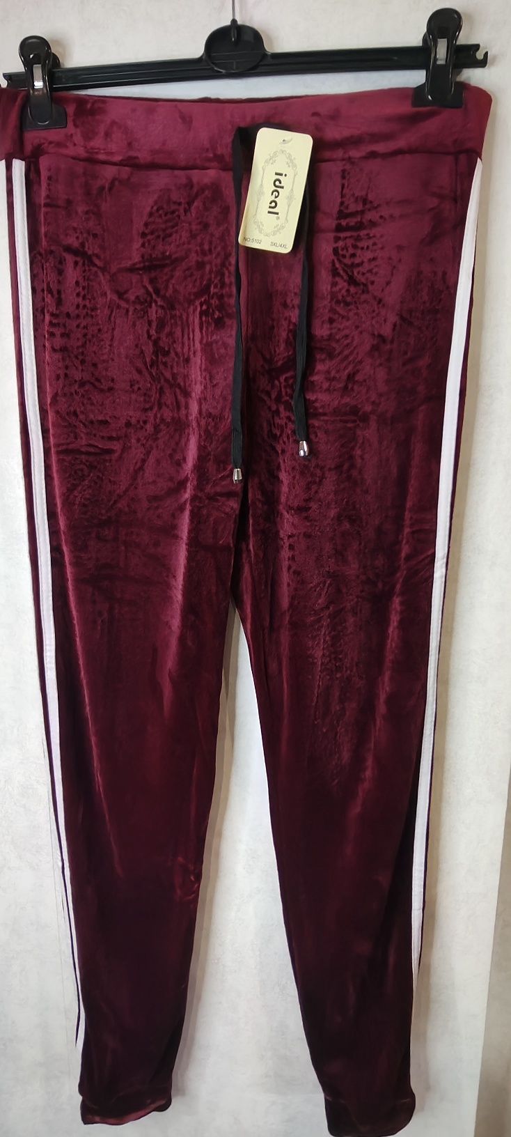 Dres damski welurowe