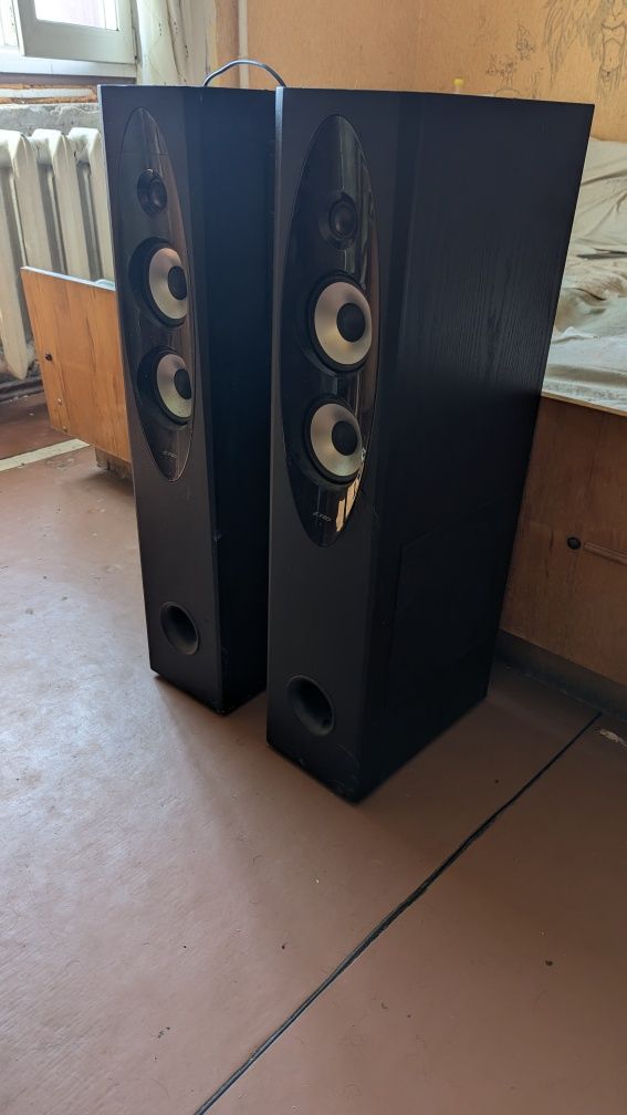 Продам колонки фенда x-60