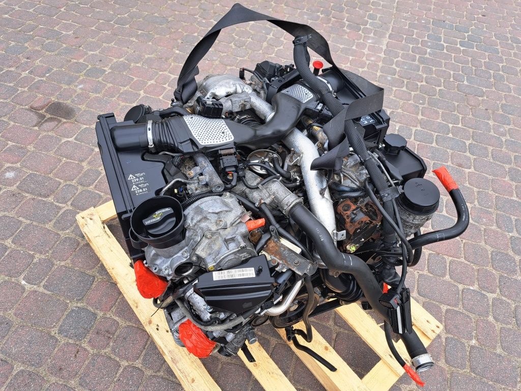 SILNIK KOMPLETNY Mercedes CHRYSLER 300C 3.0   642982 Motor wysyłka