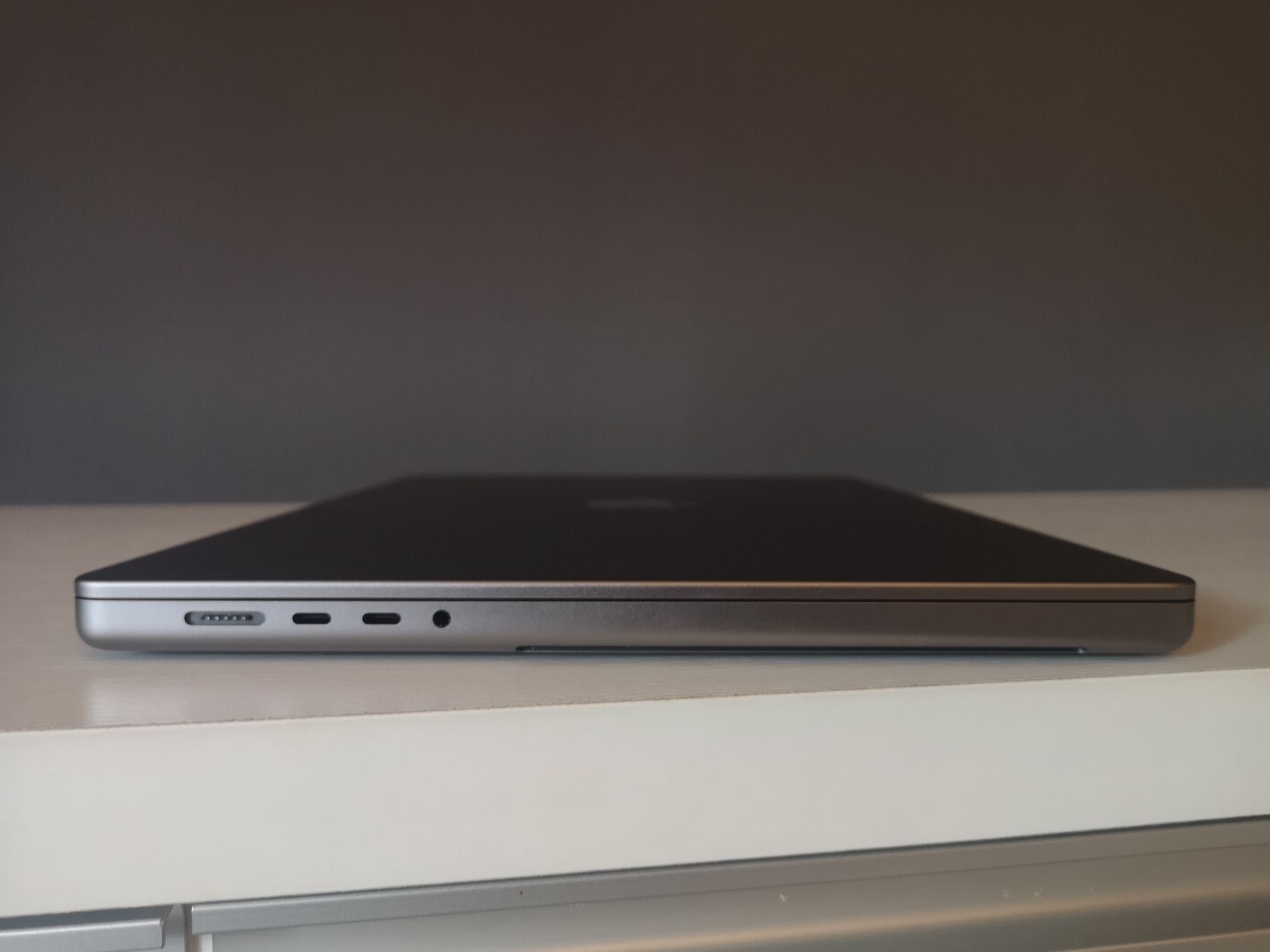 MacBook M2 Pro 16'' 32 GB RAM 2023 r stan bardzo dobry