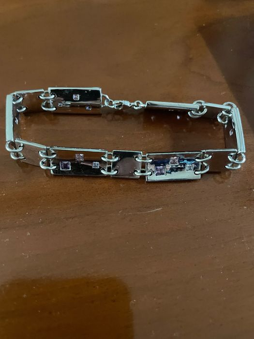 Pulseira em prata,  maleável, com plaquinhas! nova, em caixa!